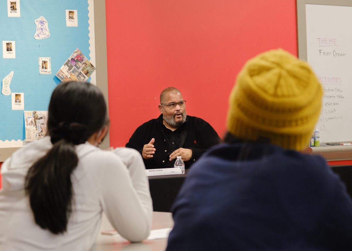 SAM’s Teen Arts Group Meets Artist Dawoud Bey