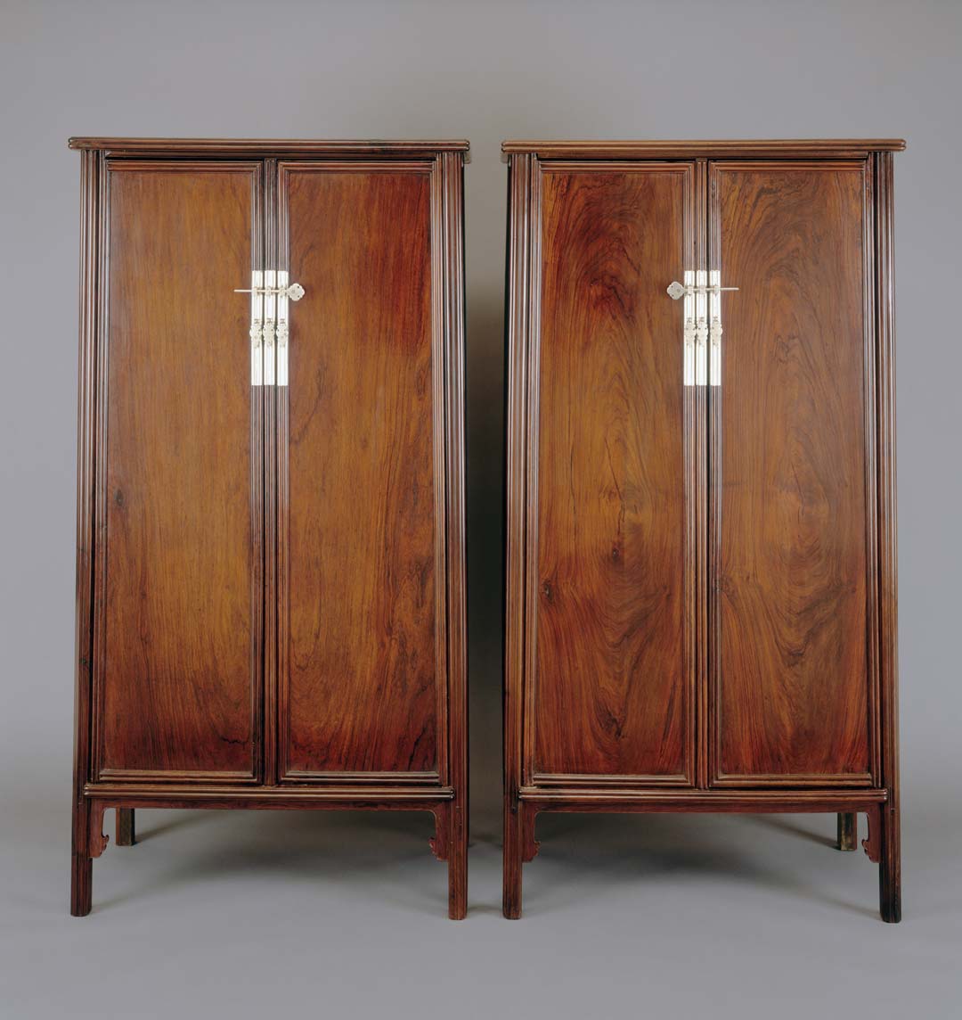 Object of the Week: Round-corner wood-hinged cabinet