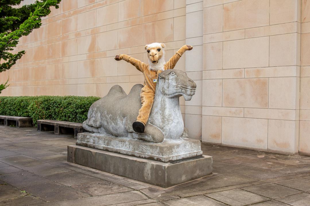 Statue Commemorates Cheeto 'Dust